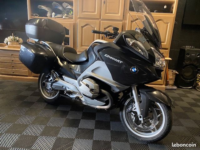 BMW R1200RT 2011 — vendu