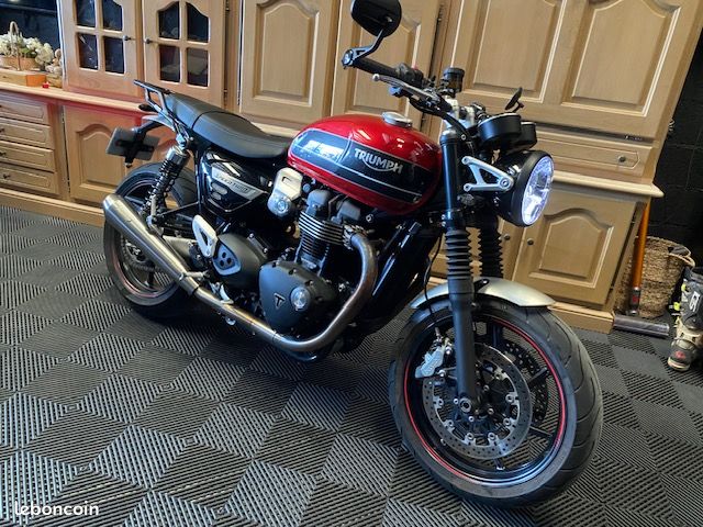 TRIUMPH Speed Twin 2021 — vendu