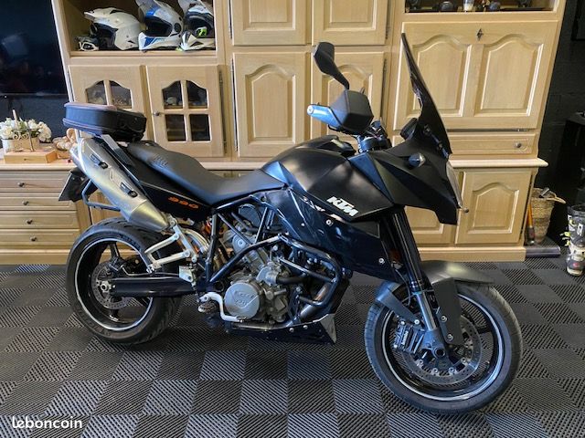 KTM SMT 2010 — vendu
